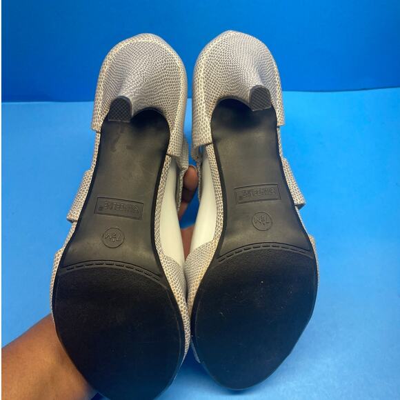 Madeline Grey Snake Skin Peep Toe Pumps Womens SZ 7.5 M Lizard - Picture 7 of 12